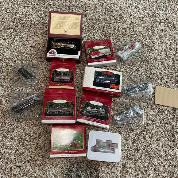 NWT hallmark train ornaments - Picture 8 of 12
